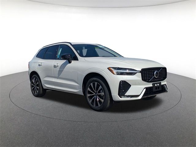 2025 Volvo XC60 Core