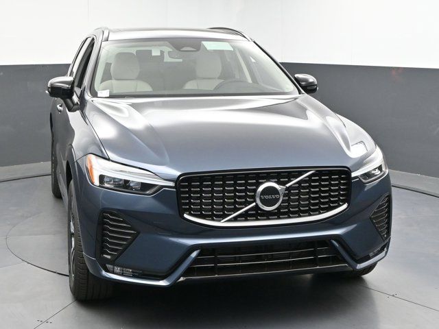 2025 Volvo XC60 Core