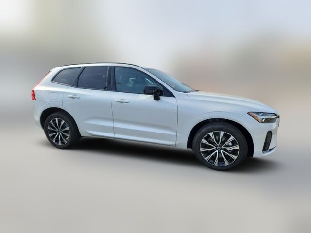 2025 Volvo XC60 Core
