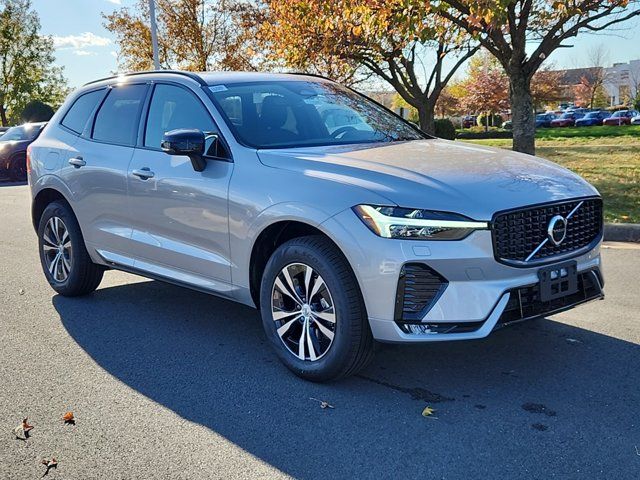 2025 Volvo XC60 Core