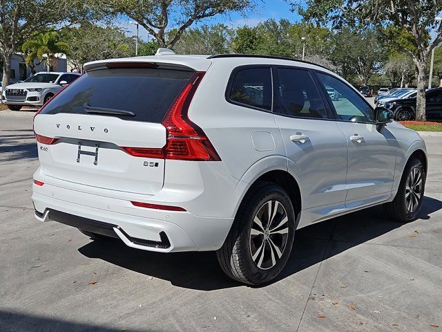 2025 Volvo XC60 Core