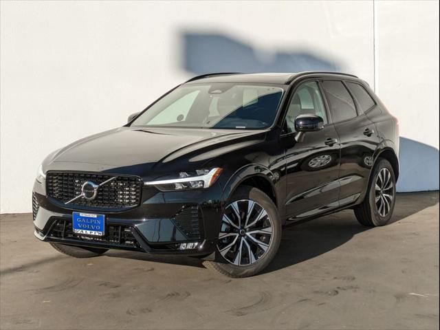 2025 Volvo XC60 Core