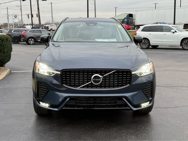 2025 Volvo XC60 Core