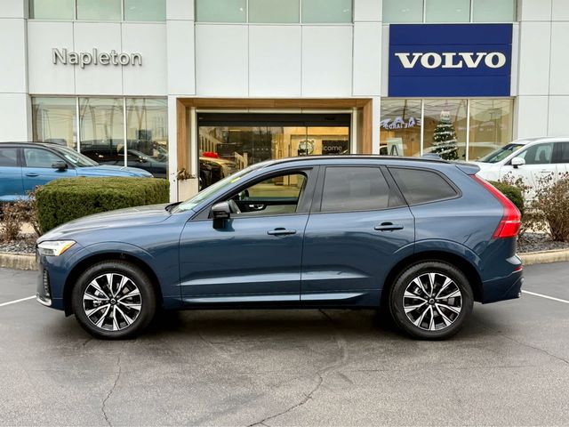 2025 Volvo XC60 Core