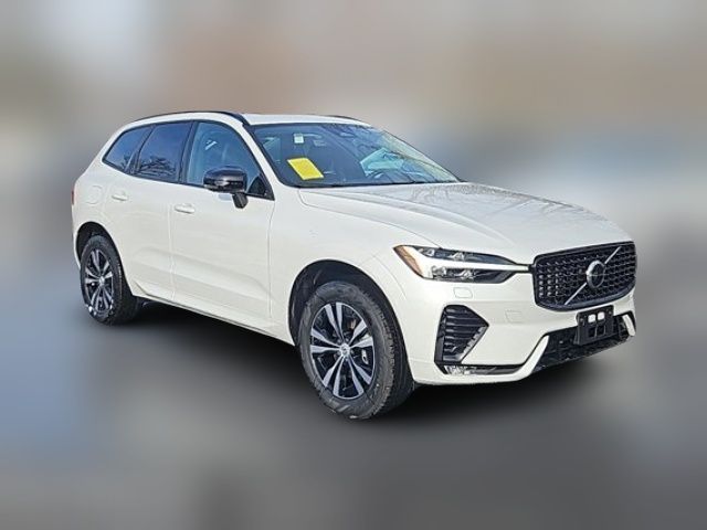 2025 Volvo XC60 Core