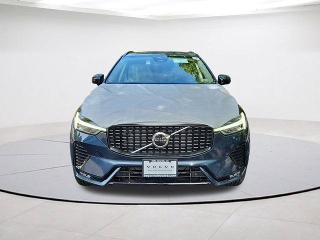 2025 Volvo XC60 Core