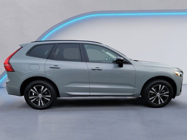 2025 Volvo XC60 Core