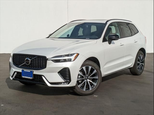 2025 Volvo XC60 Core