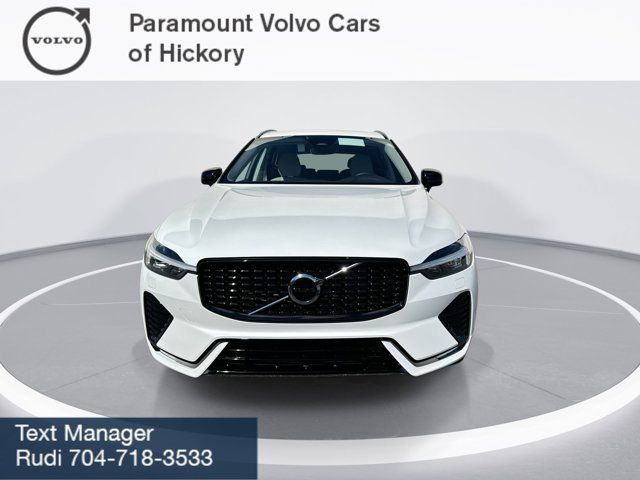 2025 Volvo XC60 Core