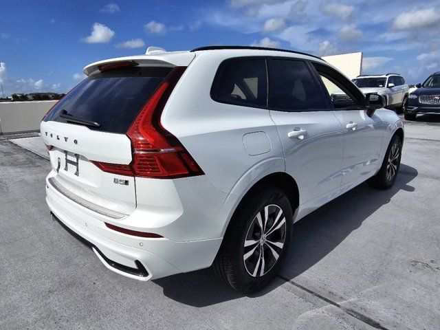 2025 Volvo XC60 Core