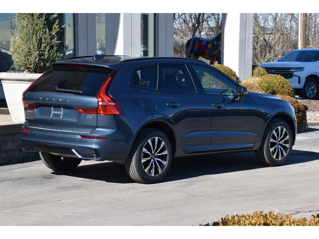 2025 Volvo XC60 Core