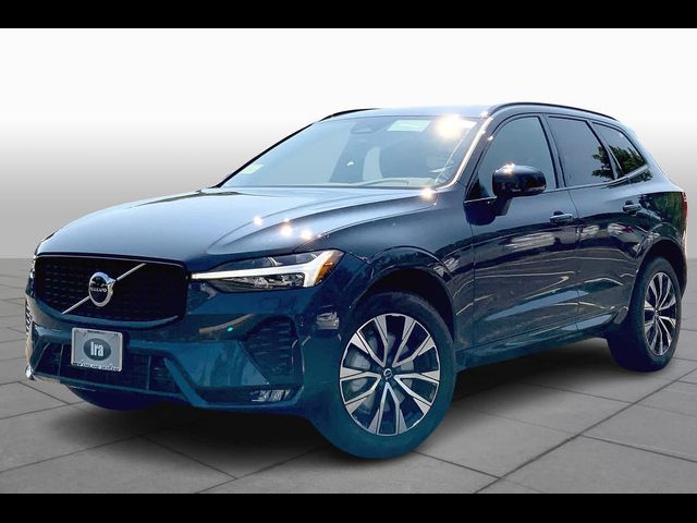 2025 Volvo XC60 Core