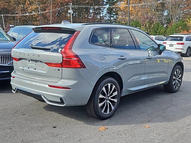 2025 Volvo XC60 Core