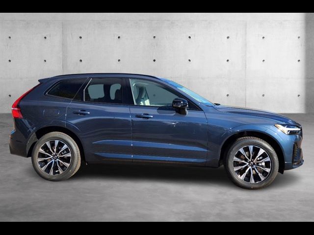 2025 Volvo XC60 Core