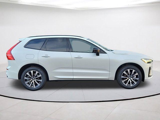 2025 Volvo XC60 Core