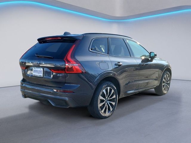 2025 Volvo XC60 Core