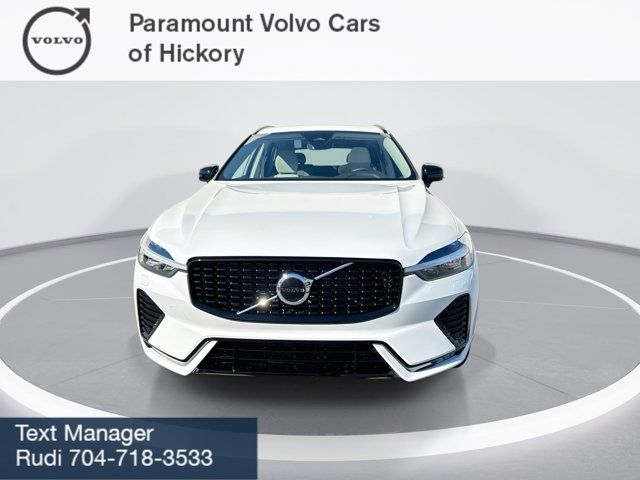 2025 Volvo XC60 Core