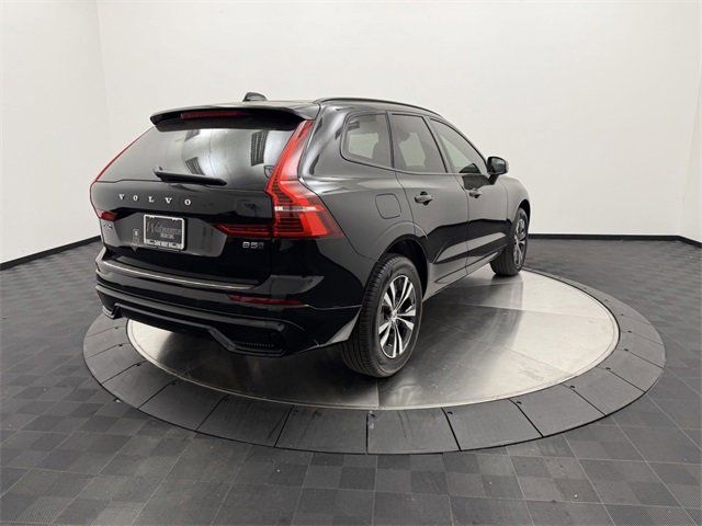 2025 Volvo XC60 Core