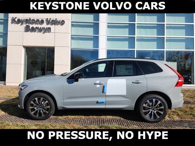 2025 Volvo XC60 Core