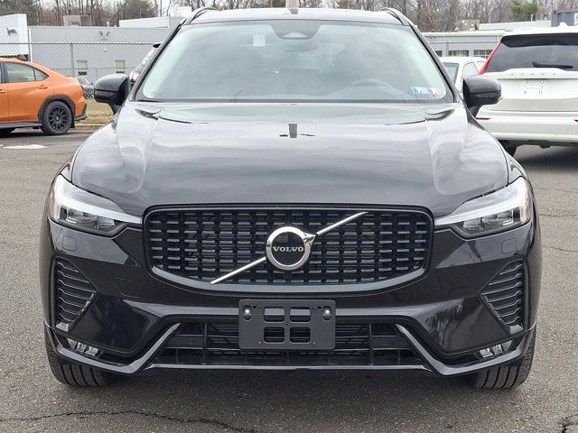 2025 Volvo XC60 Core