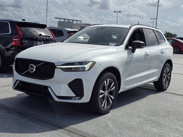 2025 Volvo XC60 Core