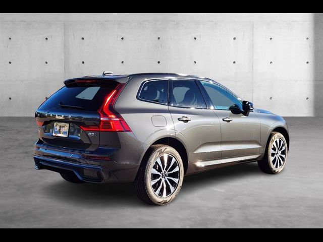 2025 Volvo XC60 Core