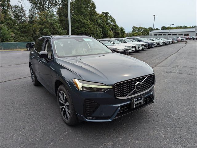 2025 Volvo XC60 Core