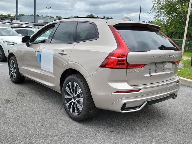 2025 Volvo XC60 Core