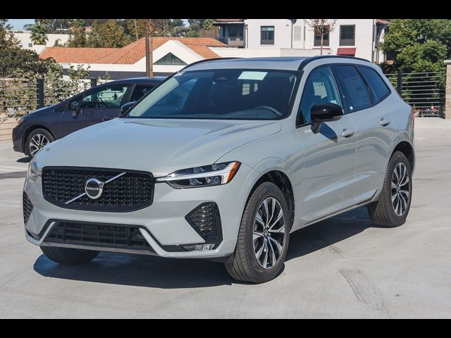 2025 Volvo XC60 Core