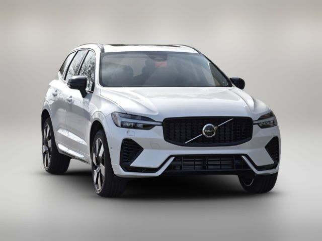 2025 Volvo XC60 Plug-In Hybrid Plus