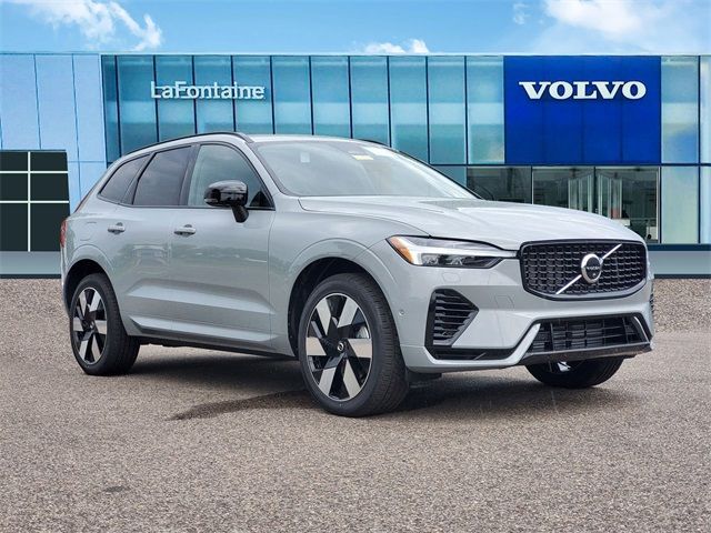 2025 Volvo XC60 Plug-In Hybrid Plus