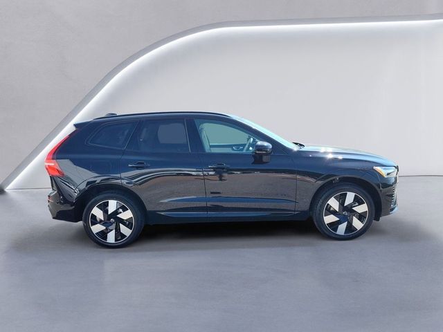 2025 Volvo XC60 Plug-In Hybrid Plus