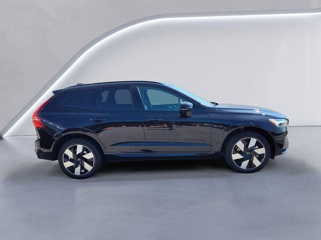 2025 Volvo XC60 Plug-In Hybrid Plus