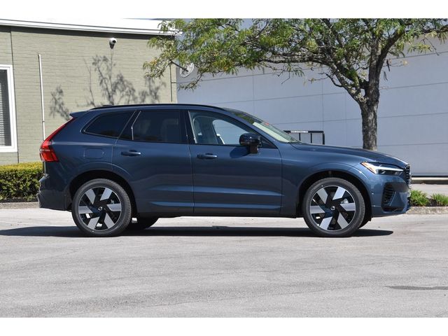 2025 Volvo XC60 Plug-In Hybrid Plus