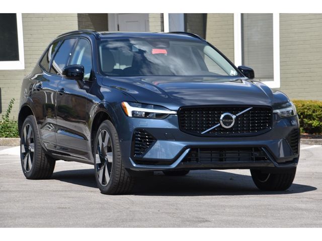 2025 Volvo XC60 Plug-In Hybrid Plus