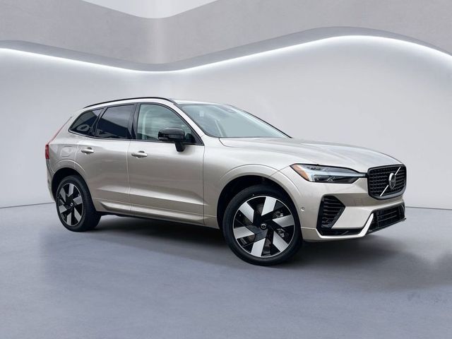 2025 Volvo XC60 Plug-In Hybrid Plus