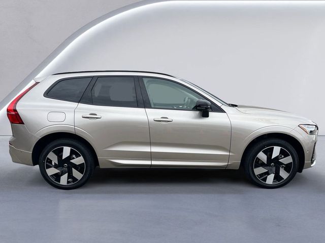 2025 Volvo XC60 Plug-In Hybrid Plus