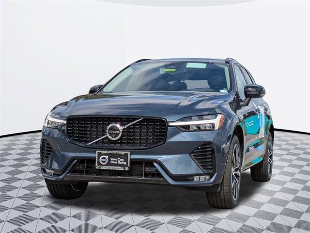 2025 Volvo XC60 Plus