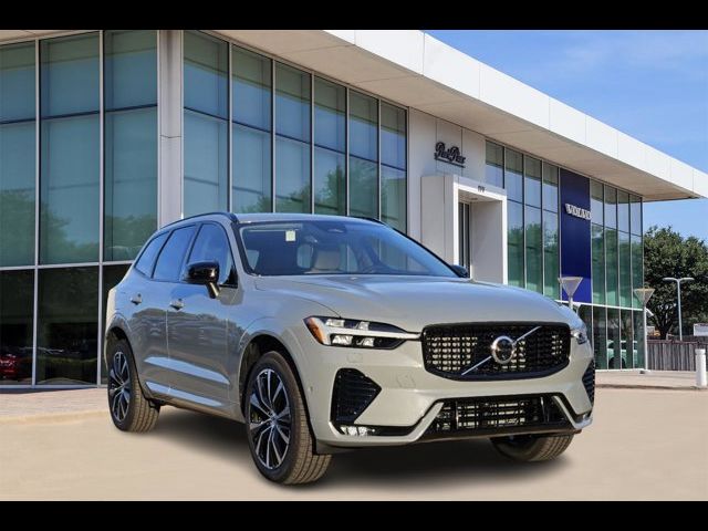 2025 Volvo XC60 Plus