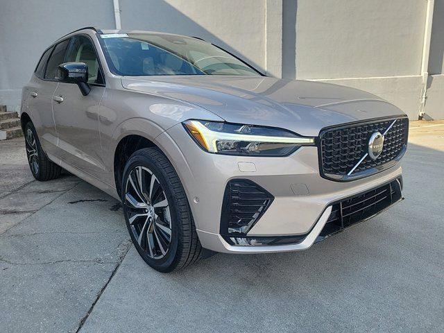 2025 Volvo XC60 Plus