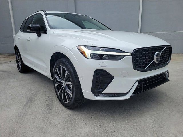 2025 Volvo XC60 Plus