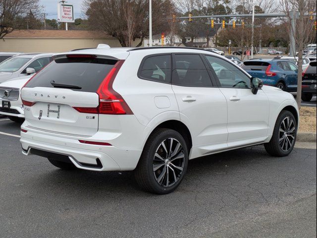 2025 Volvo XC60 Plus