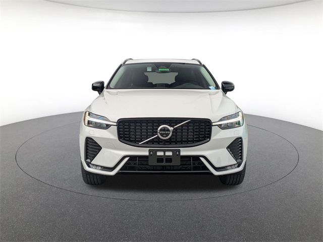 2025 Volvo XC60 Plus