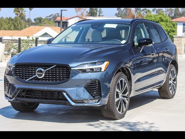 2025 Volvo XC60 Plus