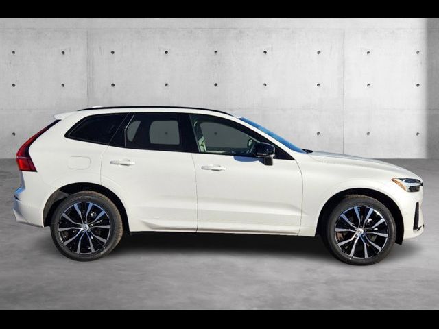 2025 Volvo XC60 Plus