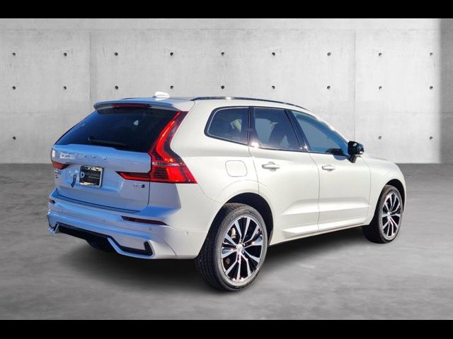 2025 Volvo XC60 Plus