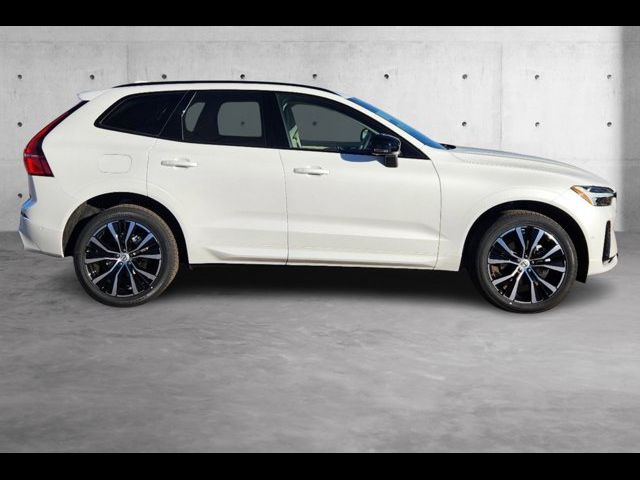 2025 Volvo XC60 Plus