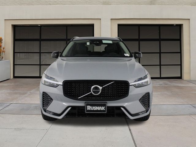 2025 Volvo XC60 Plus