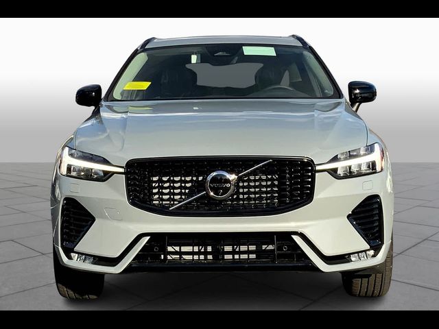 2025 Volvo XC60 Plus