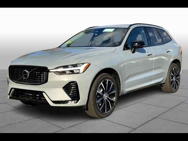 2025 Volvo XC60 Plus